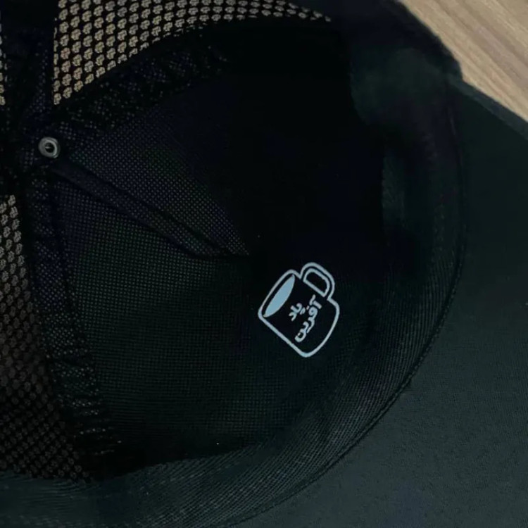 کلاه کپ پاد آفرین مدل فوتبالی منچستر یونایتد طرح تیم ورزشی جنس کتان آفتاب گیر مناسب زنانه مردانه